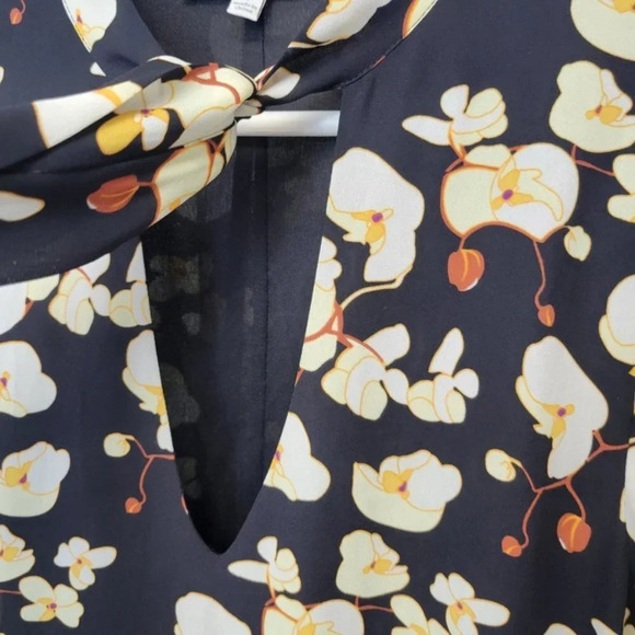 Daniel Rainn Tie Neck Dress - Picture 4 of 6